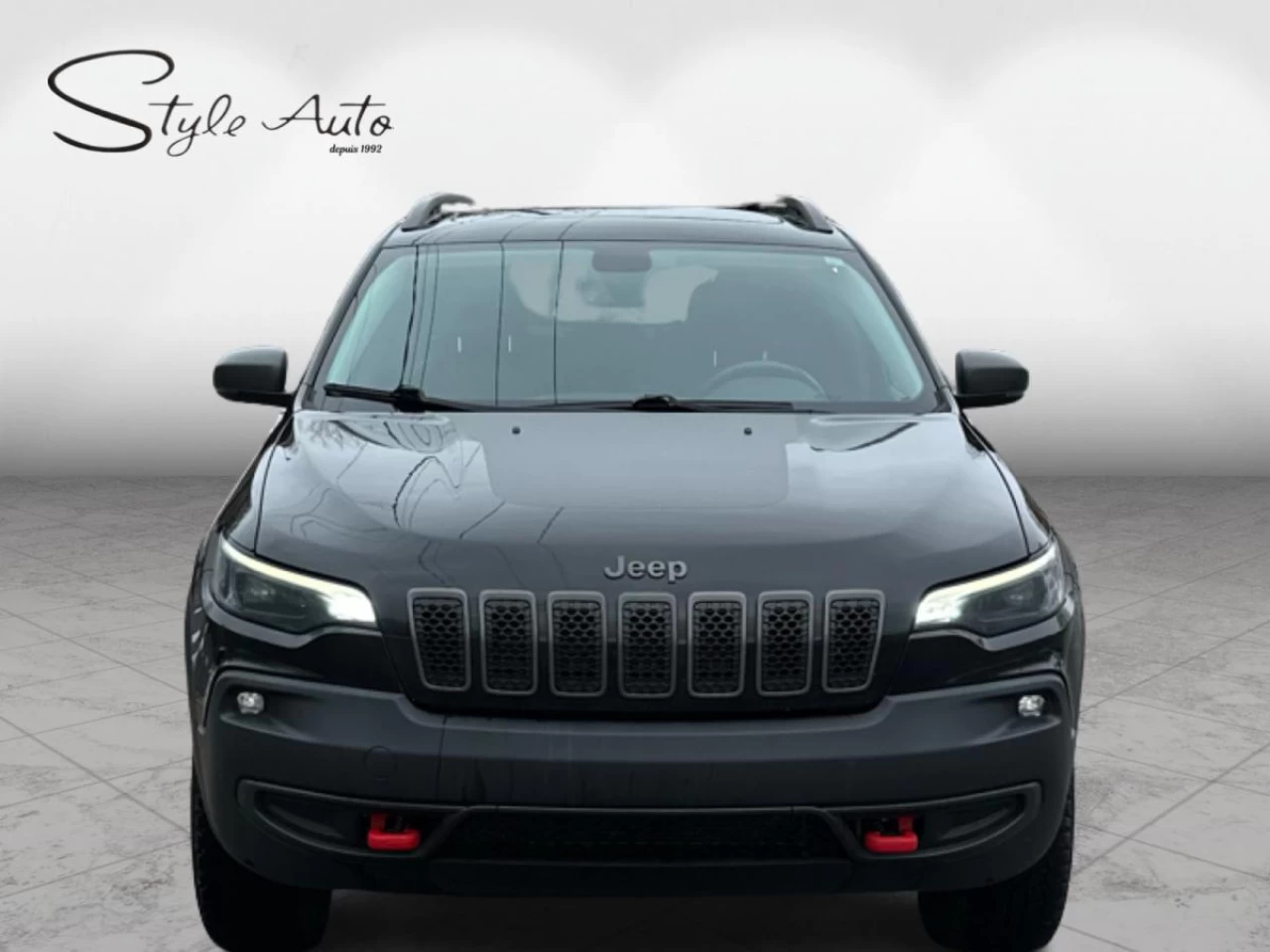 2019 Jeep Cherokee Trailhawk Elite 4x4 Main Image