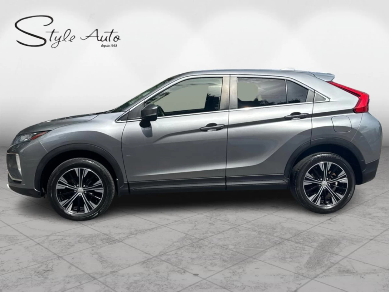 2020 Mitsubishi Eclipse Cross ES S-AWC Main Image