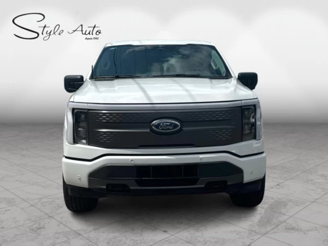 Ford F-150 Lightning XLT Pro 4WD SuperCrew 5.5' Box 2023