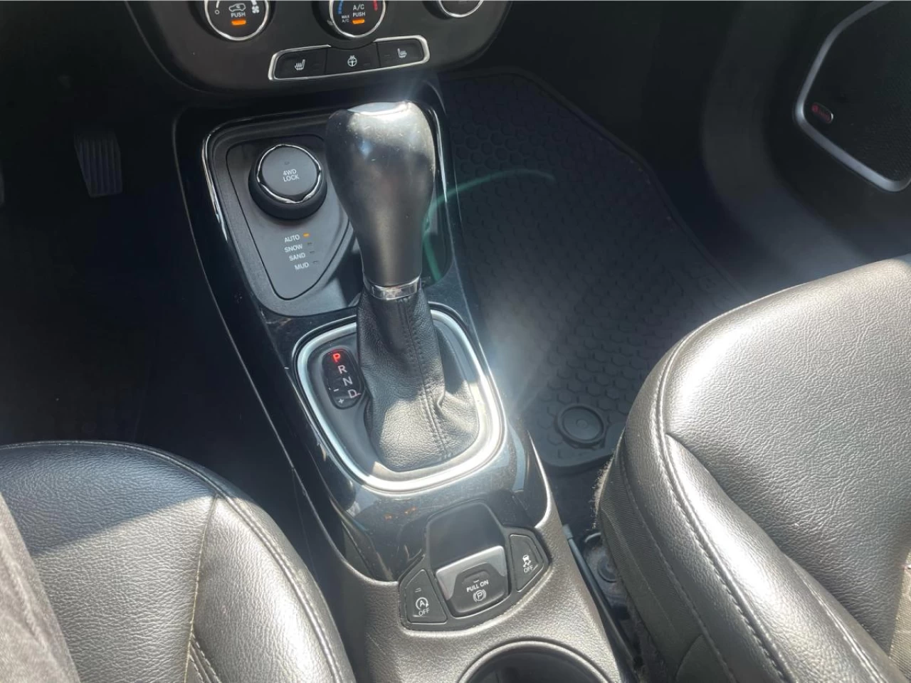2018 Jeep Compass Altitude 4x4 Image principale