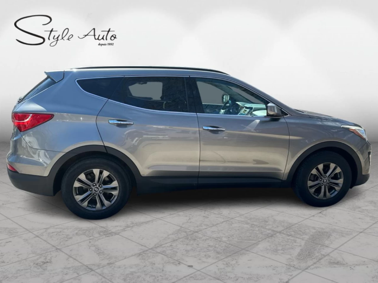 2015 Hyundai Santa Fe Sport FWD 4dr 2.4L Image principale