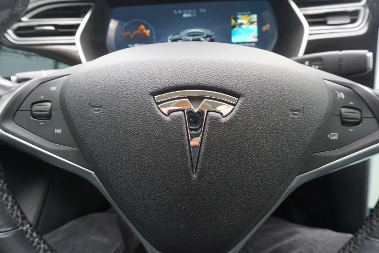 2015 Tesla Model S 85D NAV CAM Main Image