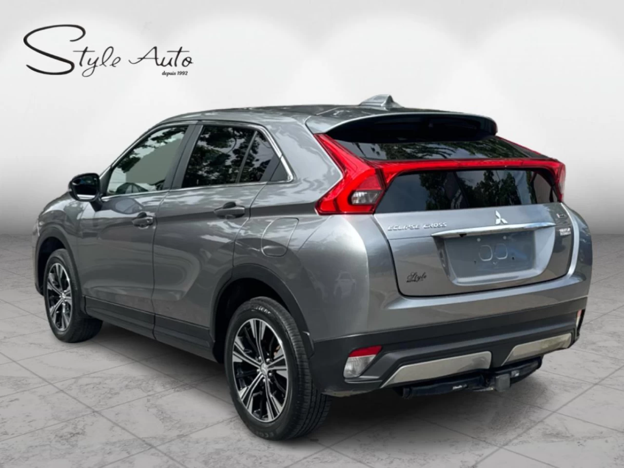 2020 Mitsubishi Eclipse Cross ES S-AWC Main Image