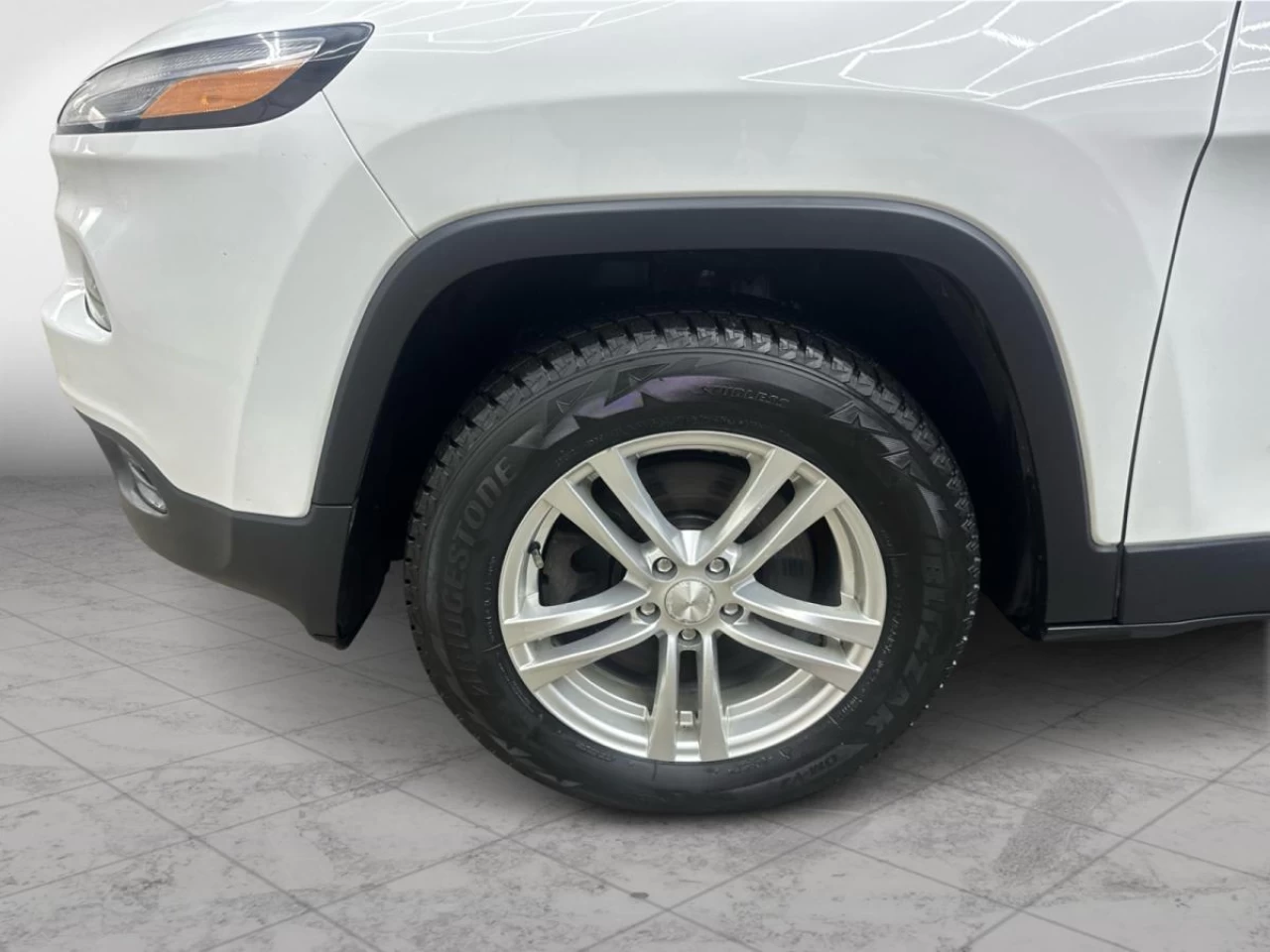 2016 Jeep Cherokee 4WD Sport Main Image