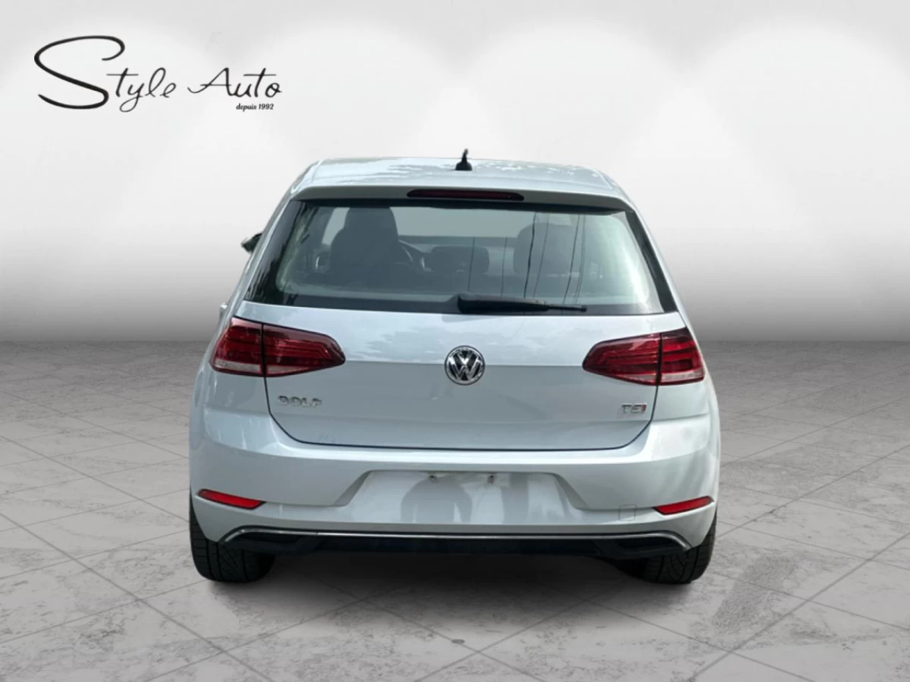 2018 Volkswagen Golf Trendline 5-door Auto Image principale