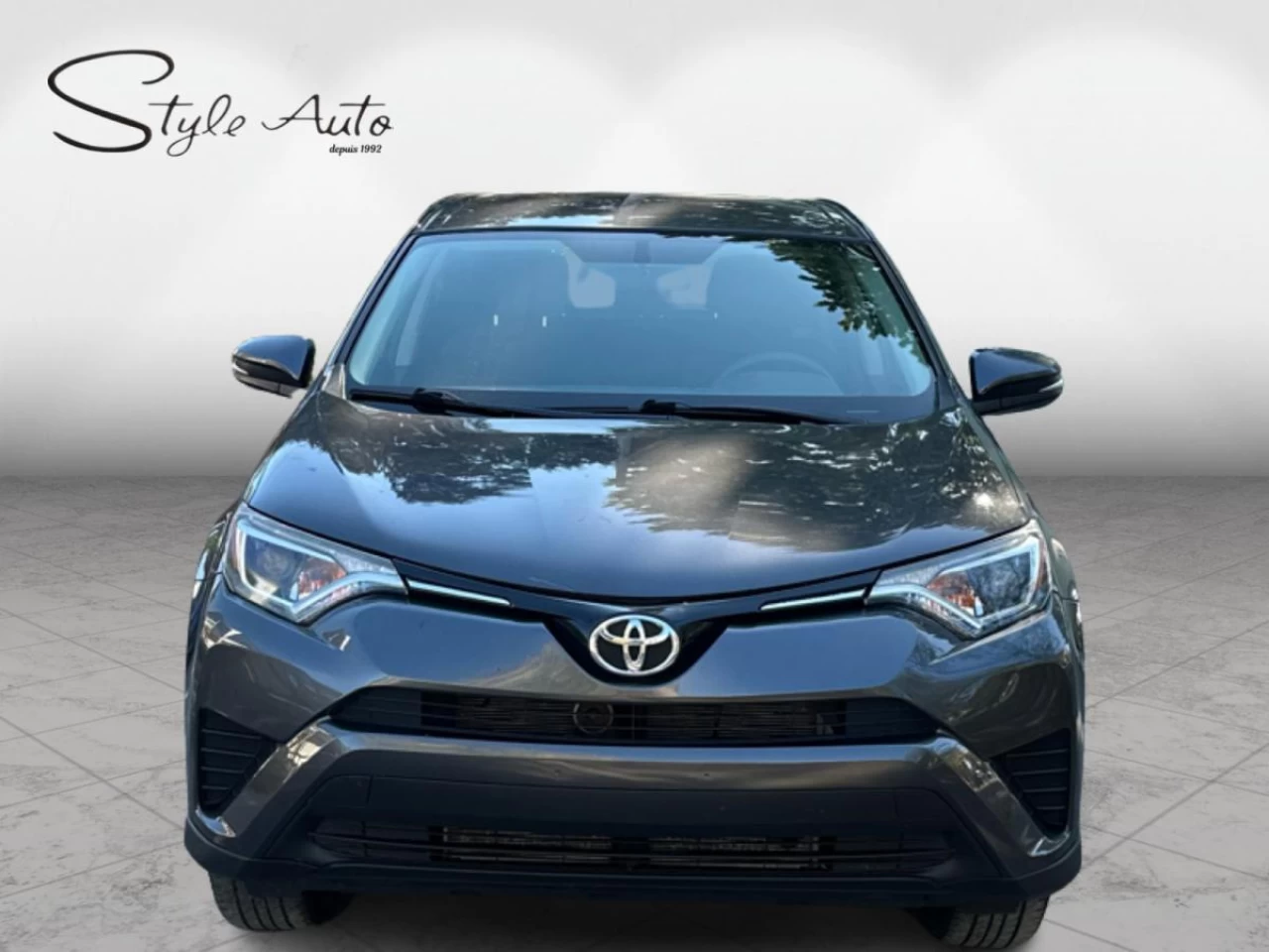 2016 Toyota RAV4 LE Main Image