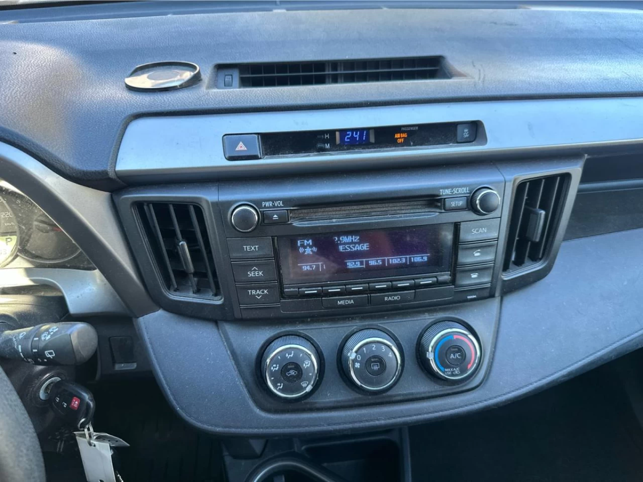 2016 Toyota RAV4 LE Main Image