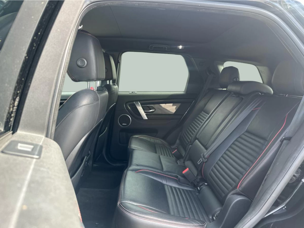 2020 Land Rover Discovery Sport R-Dynamic SE 4WD Image principale