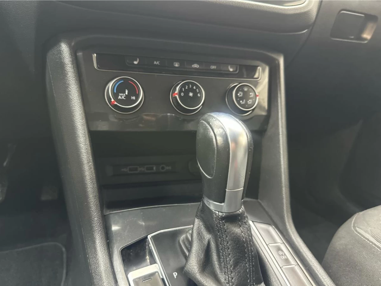 2018 Volkswagen Tiguan Trendline 4MOTION Main Image