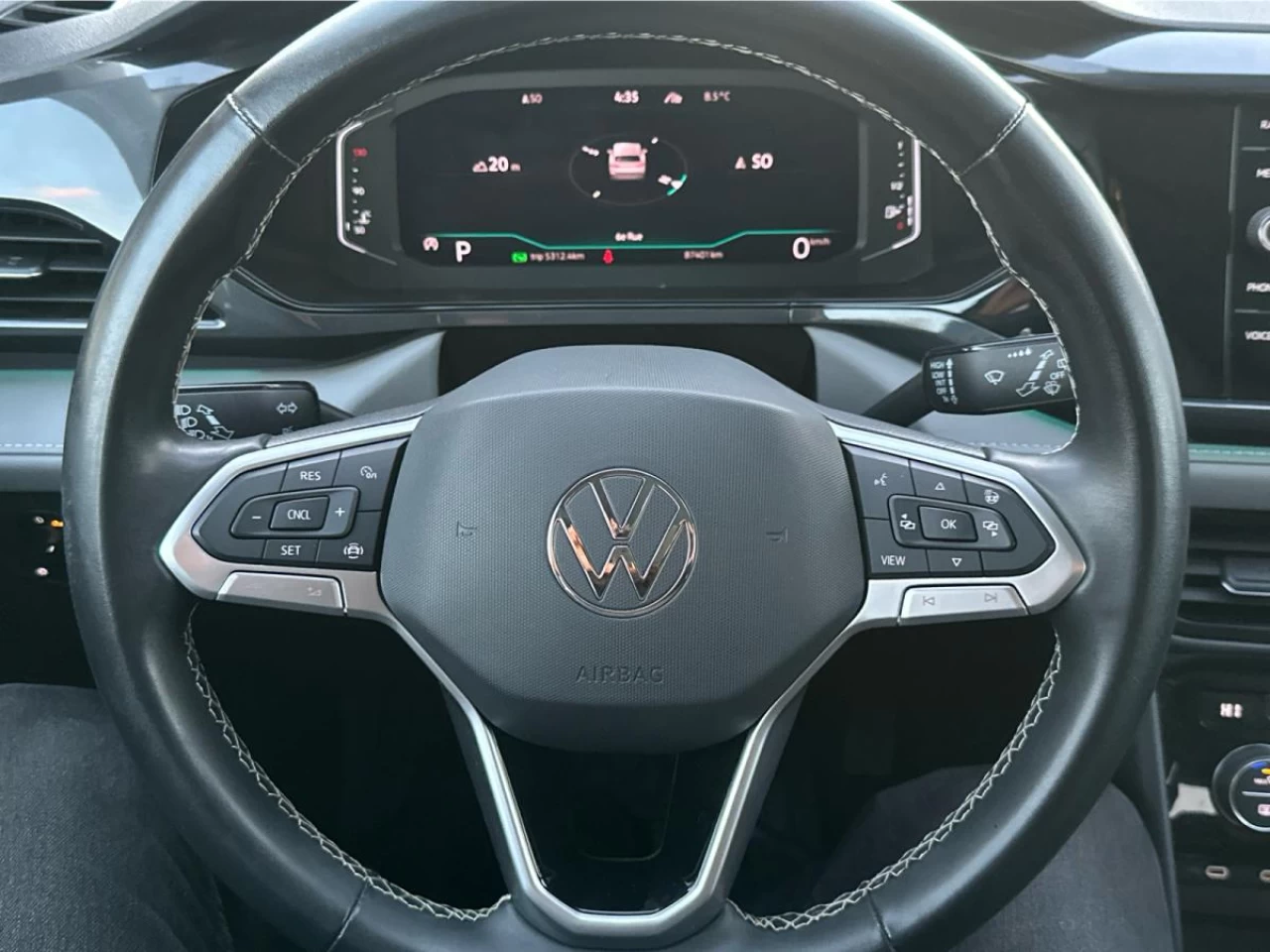 2022 Volkswagen Taos Highline 4MOTION Image principale