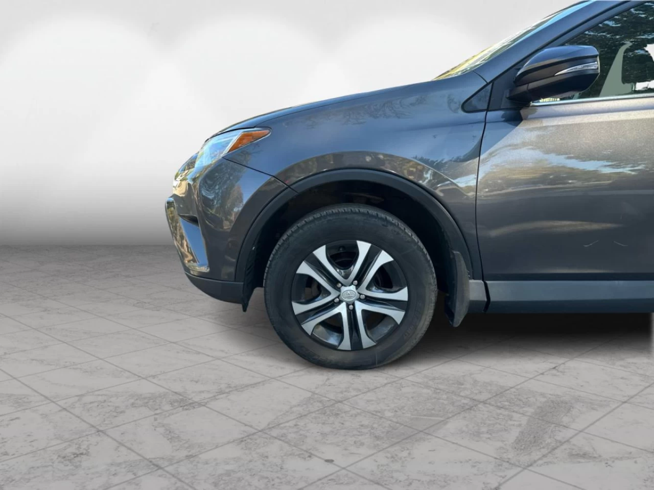 2016 Toyota RAV4 LE Main Image