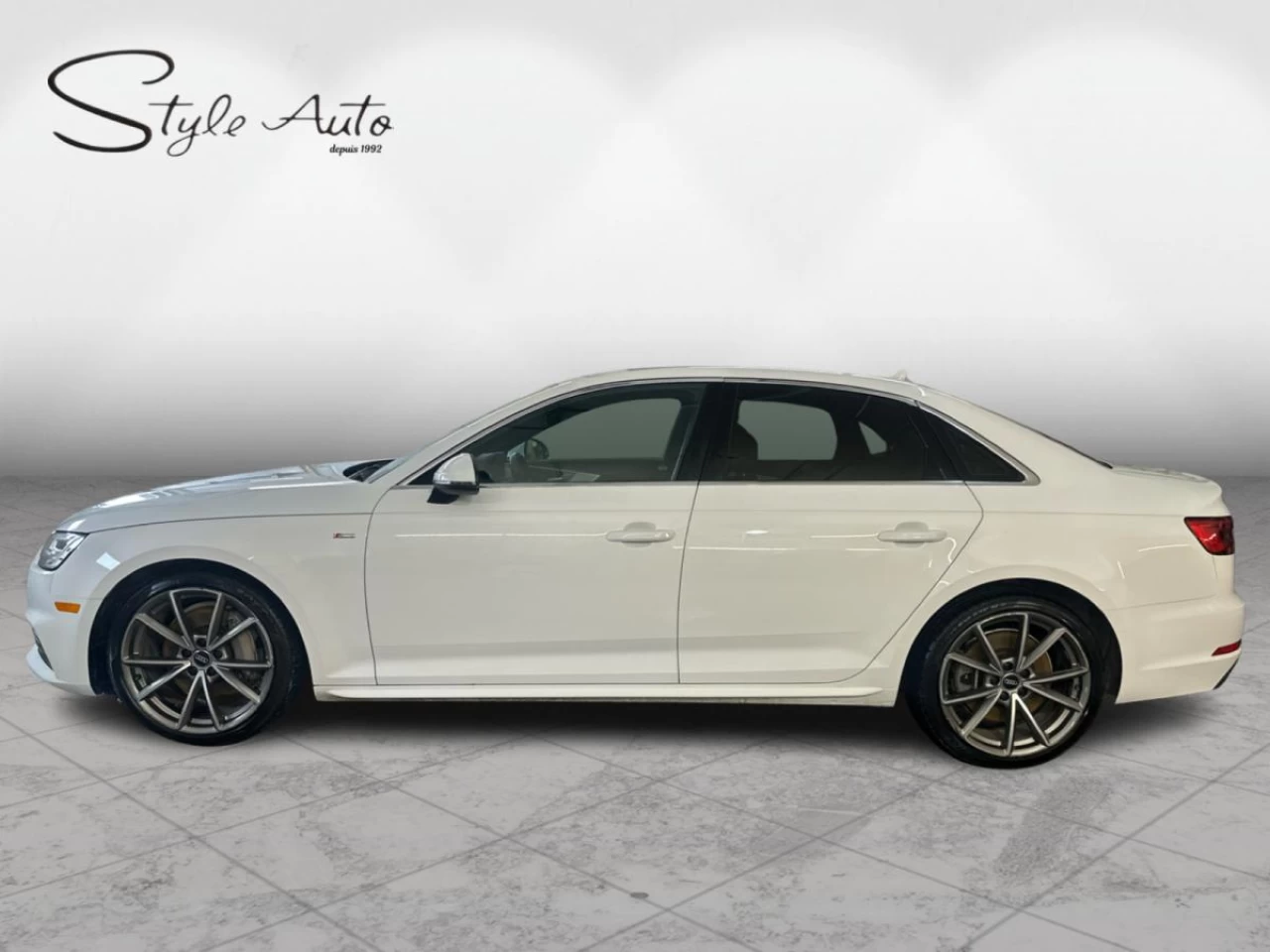 2017 Audi A4 Progressiv Quattro Main Image