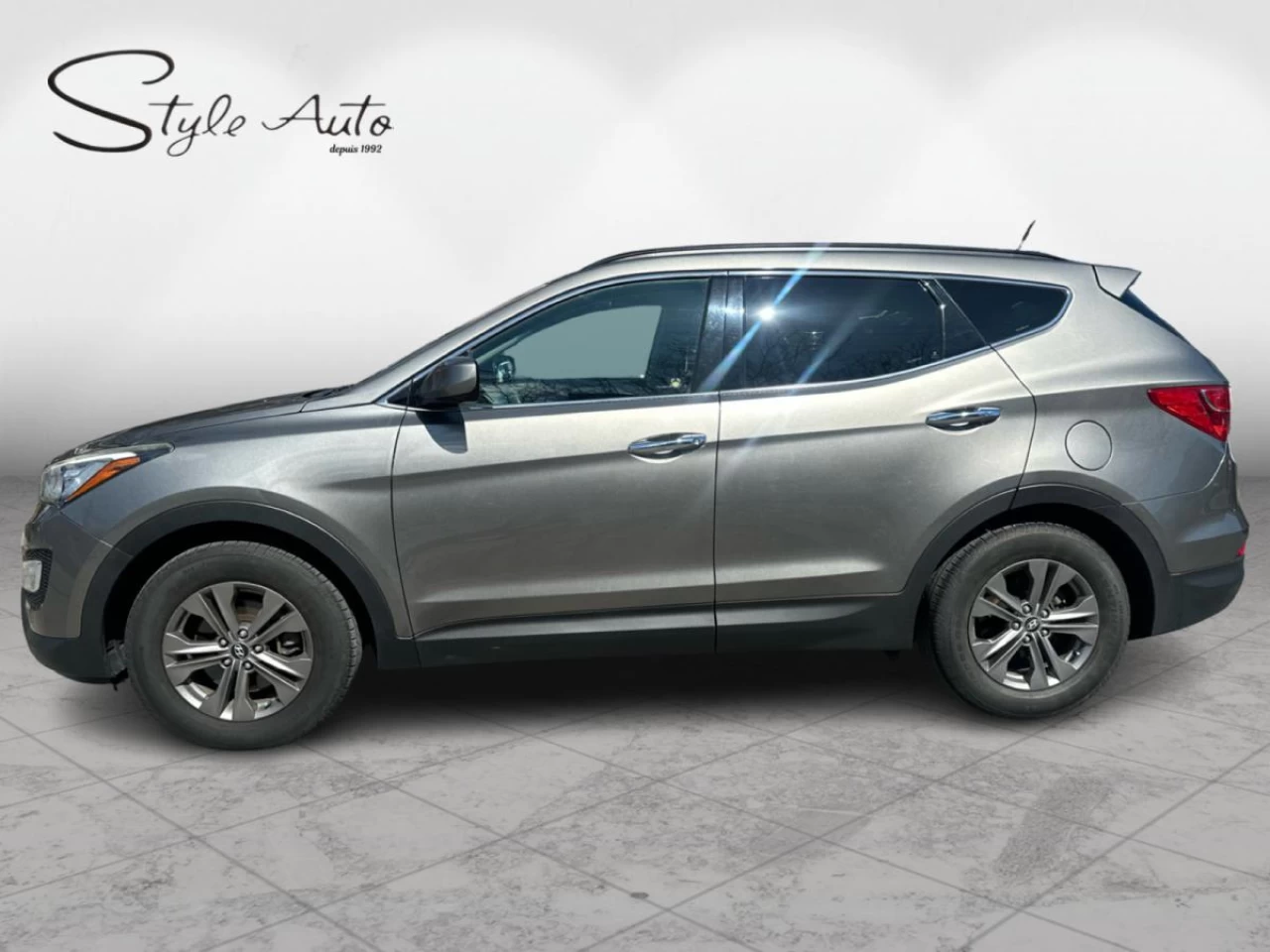 2015 Hyundai Santa Fe Sport FWD 4dr 2.4L Image principale