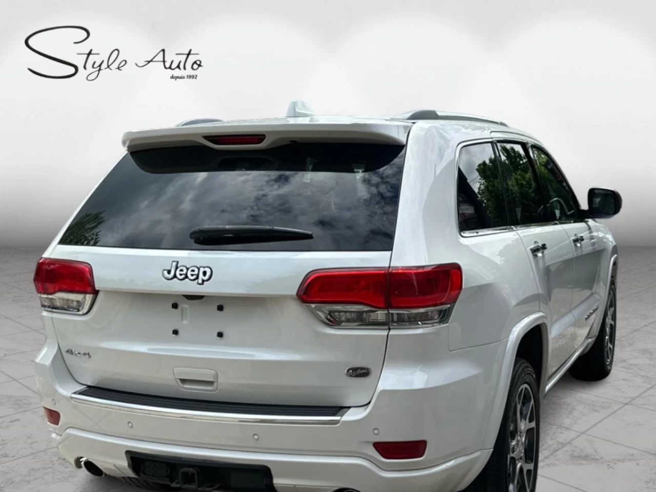 2019 Jeep Grand Cherokee Overland 4x4 Image principale