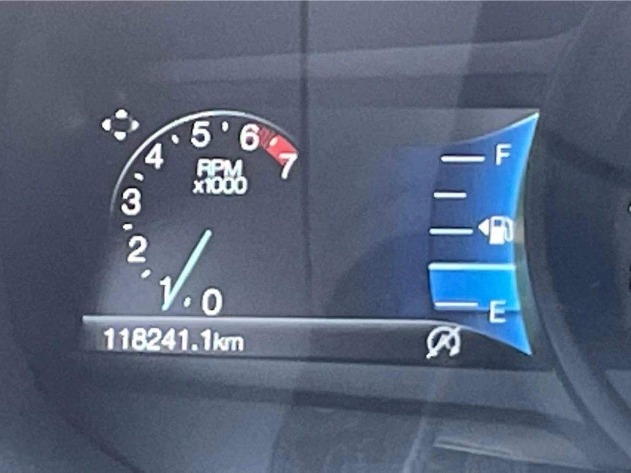 2022 Ford Edge SEL AWD Image principale