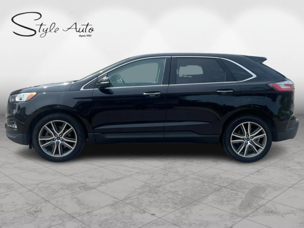 2021 Ford Edge Titanium AWD FULLY LOADED Main Image