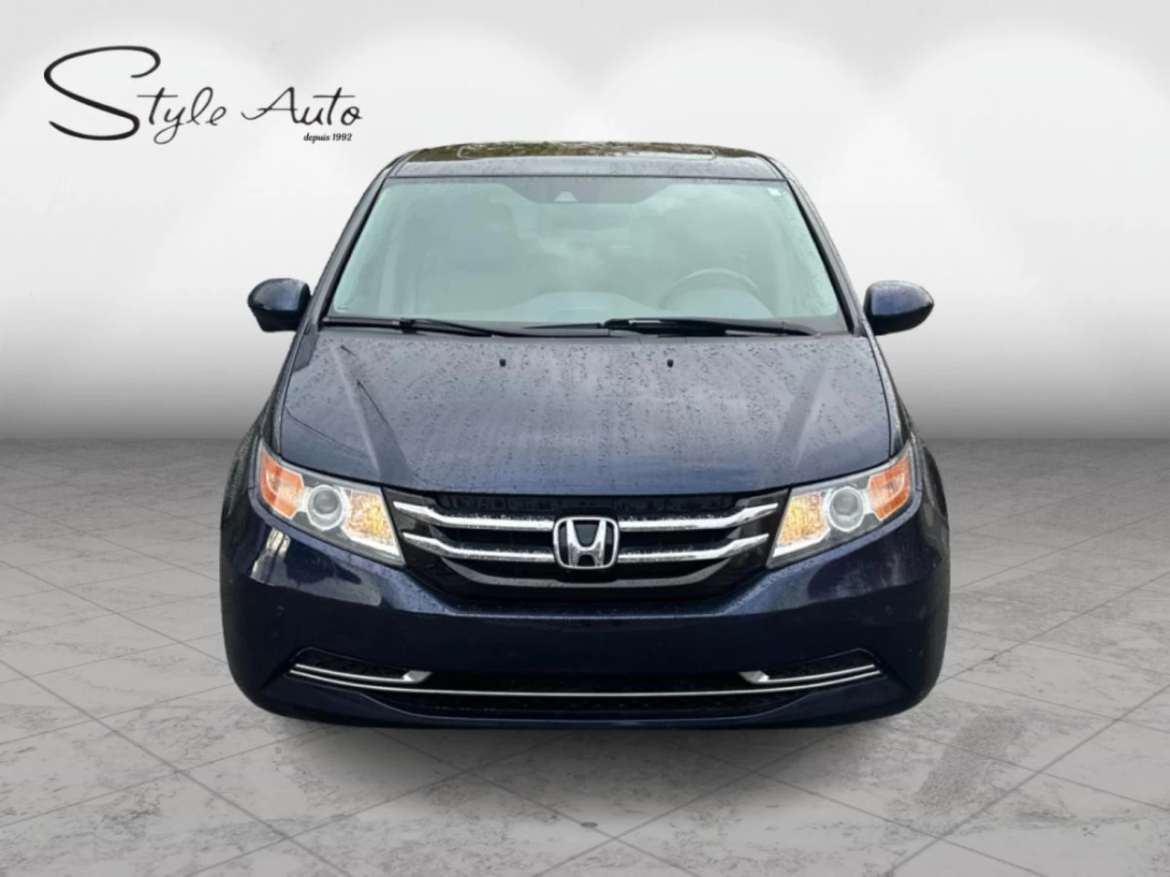 2017 Honda Odyssey EX-L  8 passengers with Rear Entertainment System Main Image