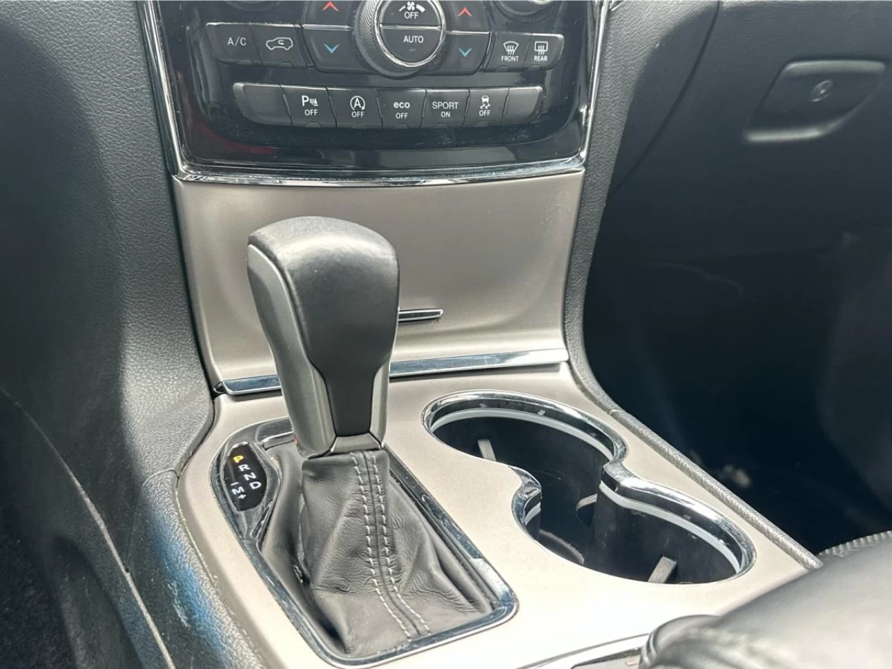 2019 Jeep Grand Cherokee Overland 4x4 Image principale