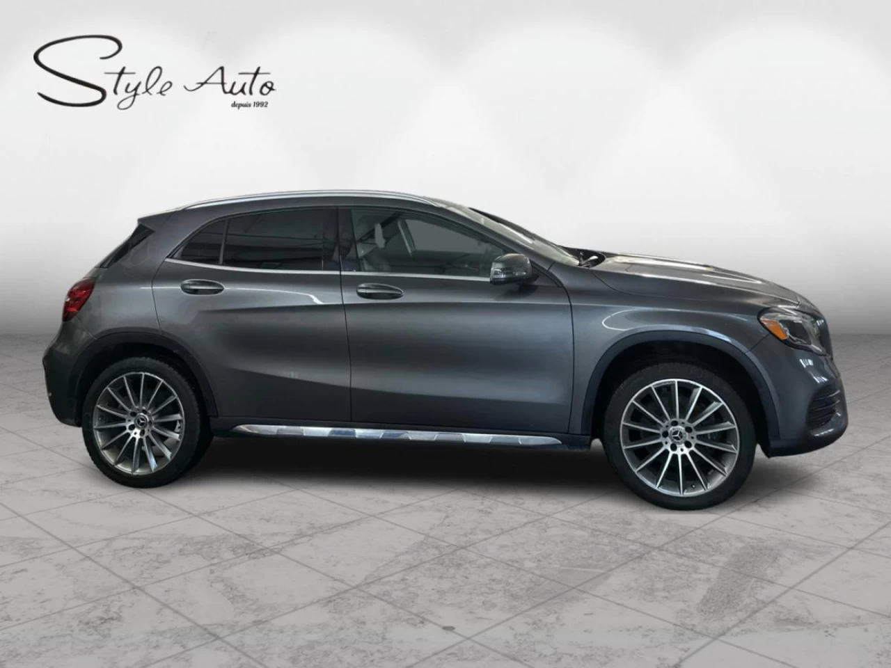 2019 Mercedes-Benz GLA250 GLA 250 4MATIC Main Image