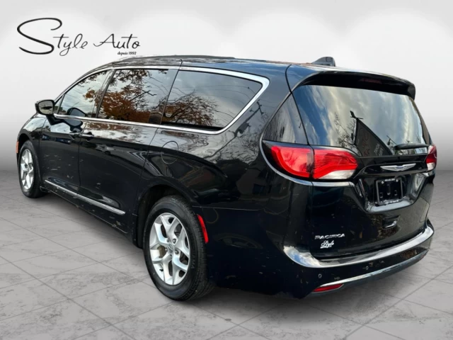 Chrysler Pacifica Touring-L Plus 7 pass 2018