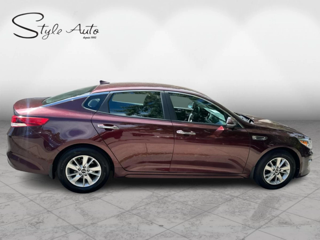 2016 Kia Optima 4dr Sdn LX+ Main Image