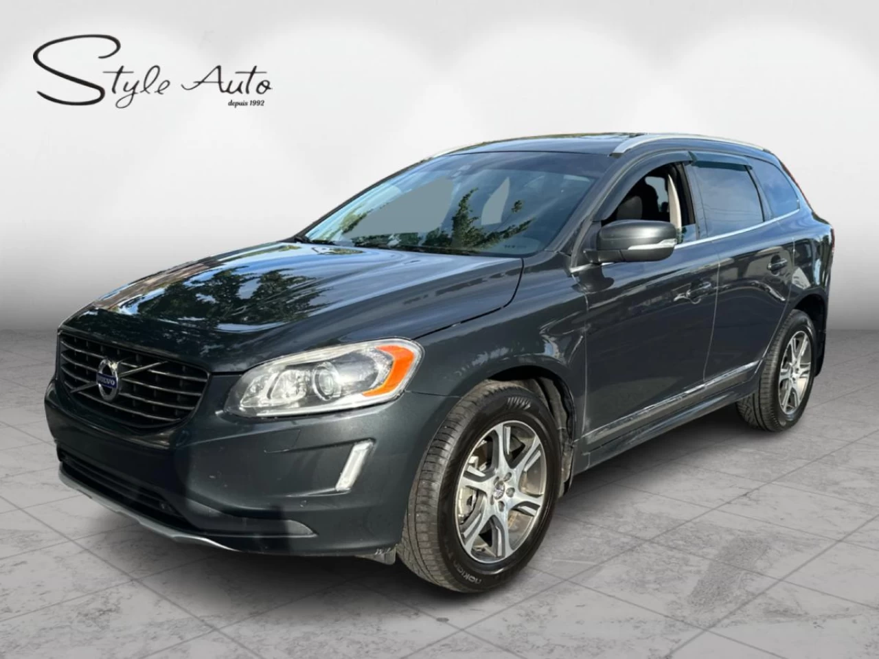 2015 Volvo XC60 AWD T6 Premier Plus Image principale