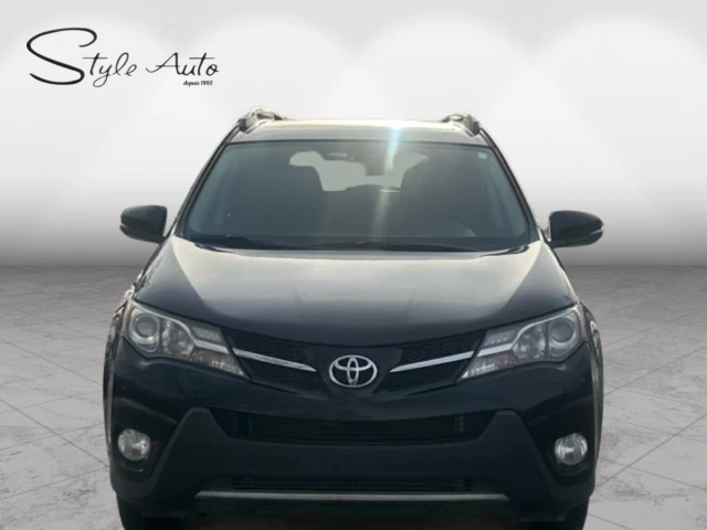 Toyota RAV4 AWD  XLE 2014