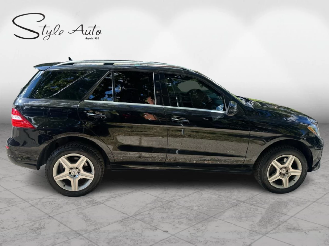 2015 Mercedes-Benz ML350 ML 350 BlueTEC Main Image