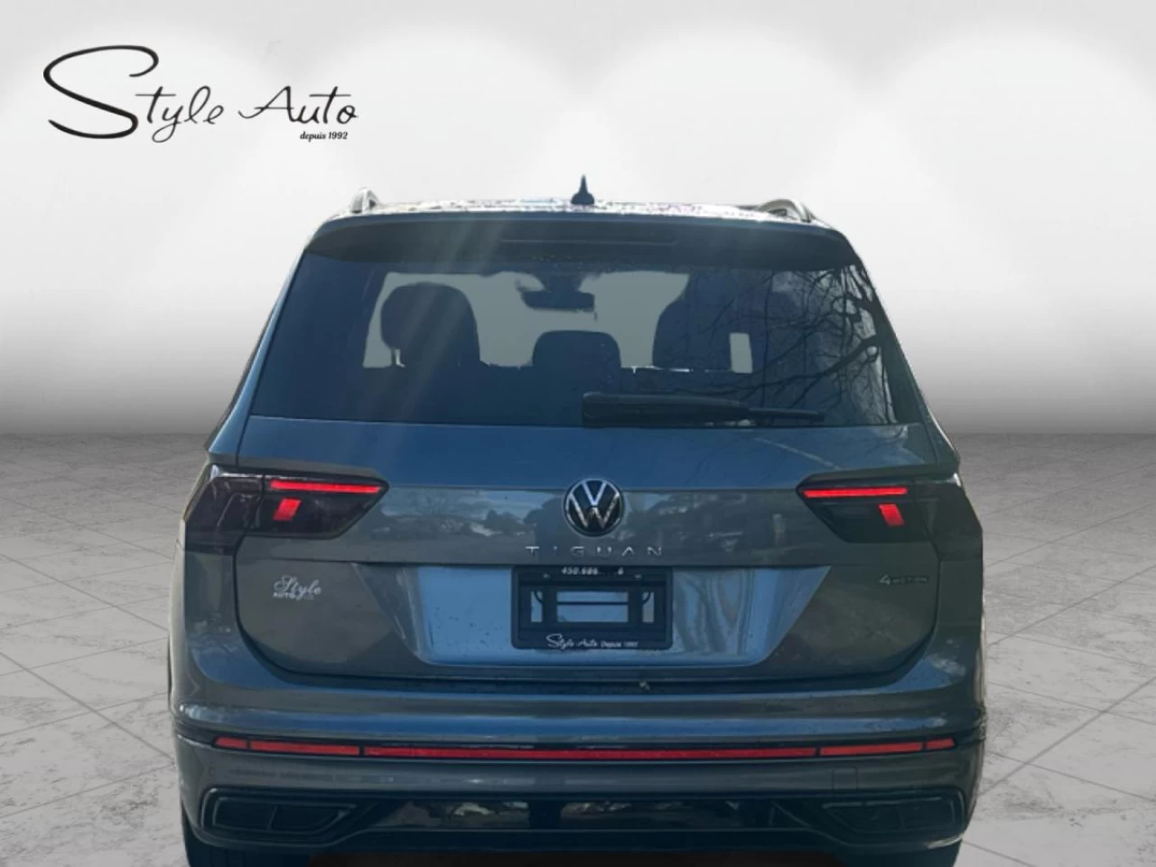 2023 Volkswagen Tiguan Comfortline R-Line Black Edition 4MOTION Main Image