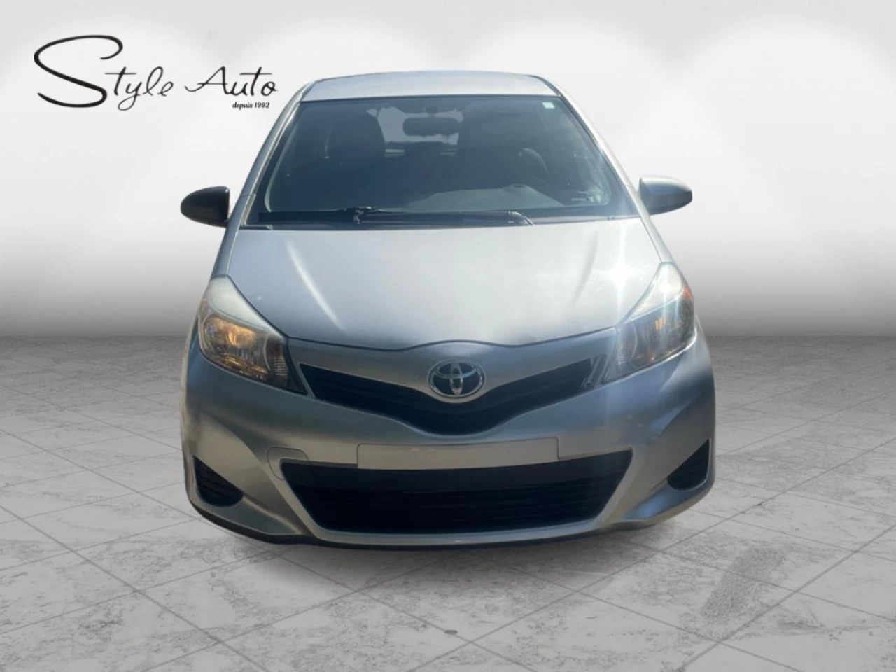 2013 Toyota Yaris 5dr HB Man LE Image principale