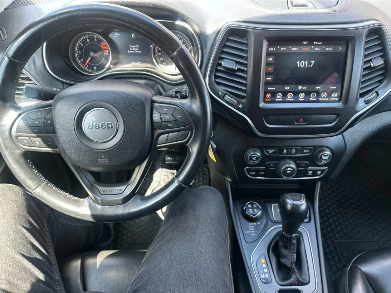 2020 Jeep Cherokee Trailhawk 4x4 Main Image