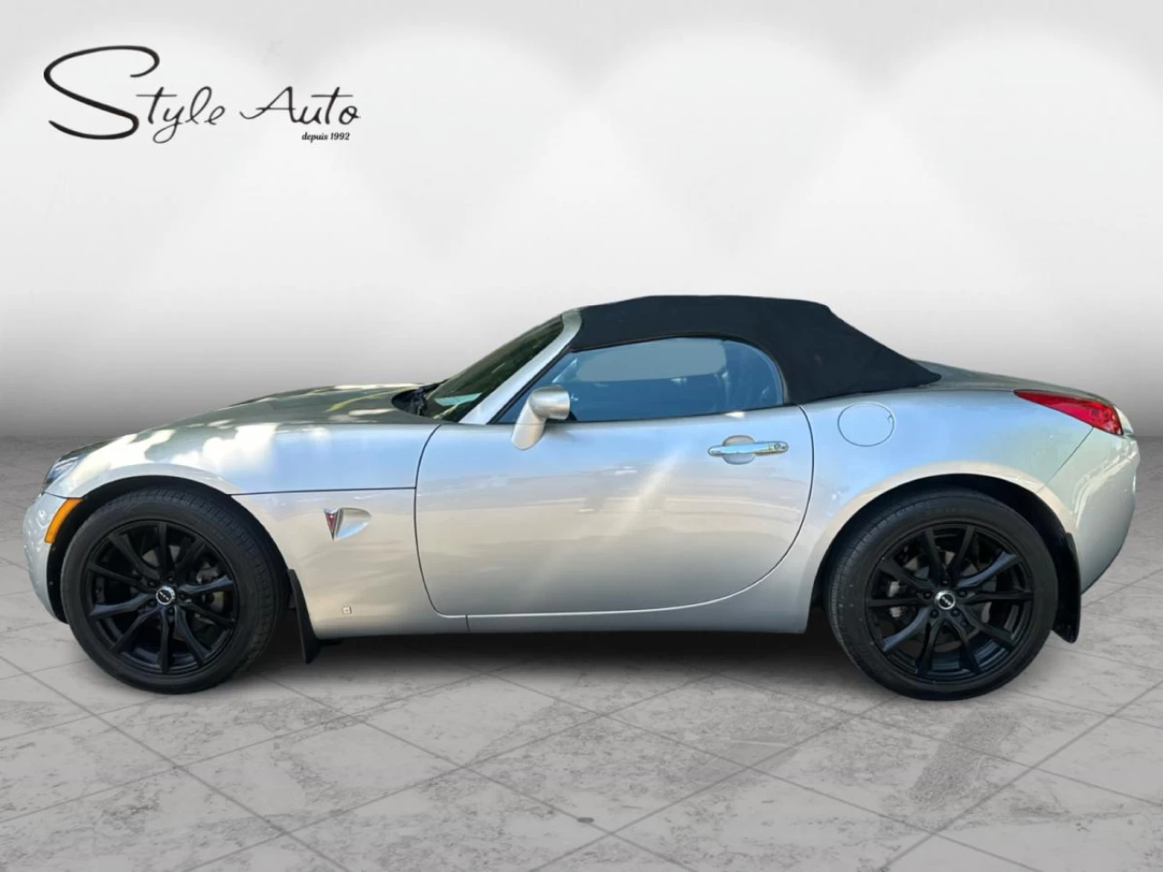 2007 Pontiac Solstice 2dr Convertible Main Image