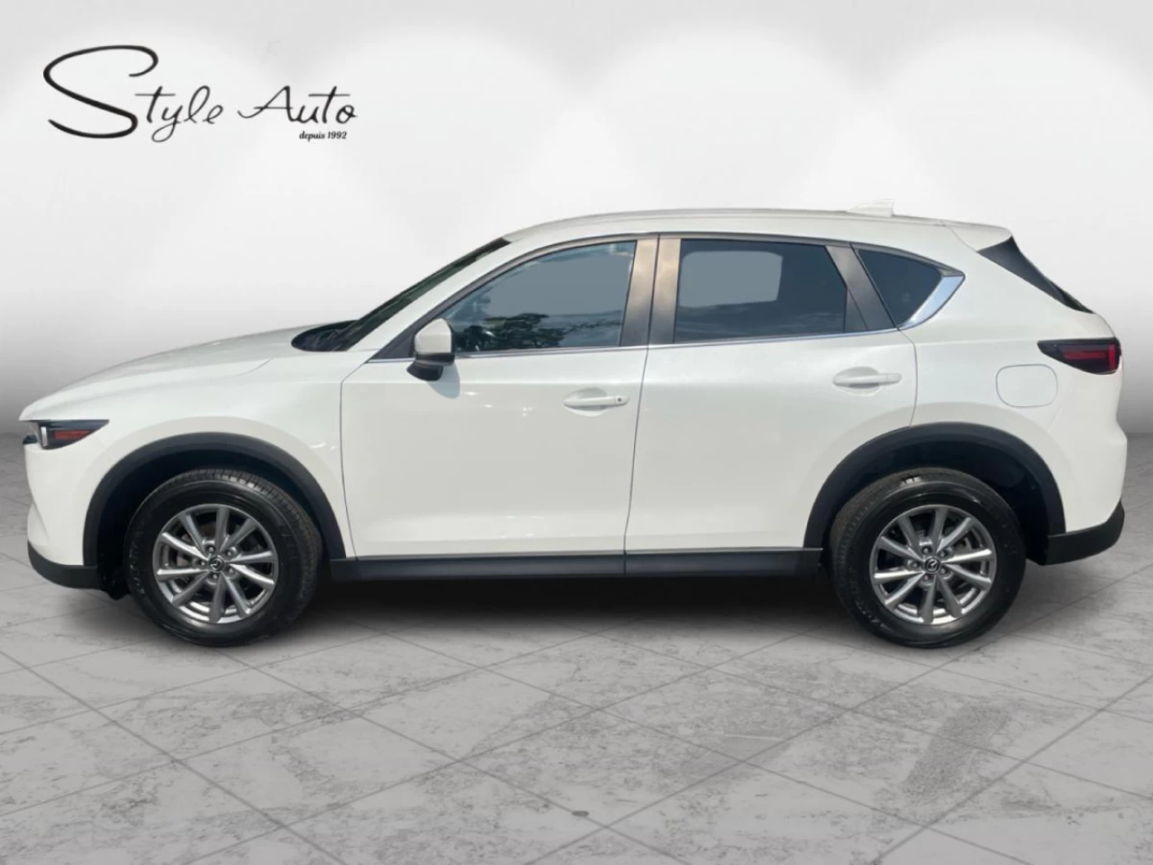 2022 Mazda CX-5 GX AWD Image principale