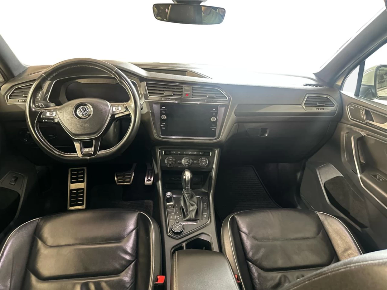 2018 Volkswagen Tiguan Highline R-Line 4MOTION Main Image