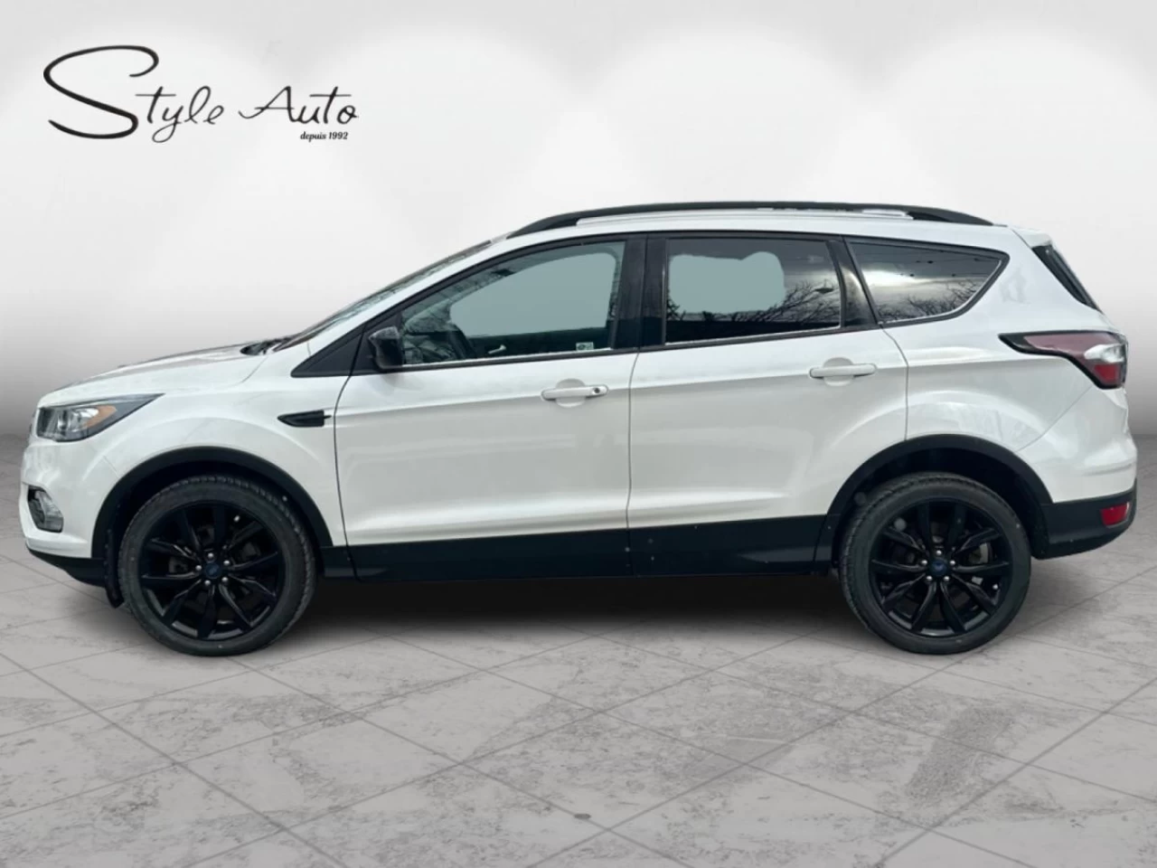 2018 Ford Escape SE 4WD Image principale