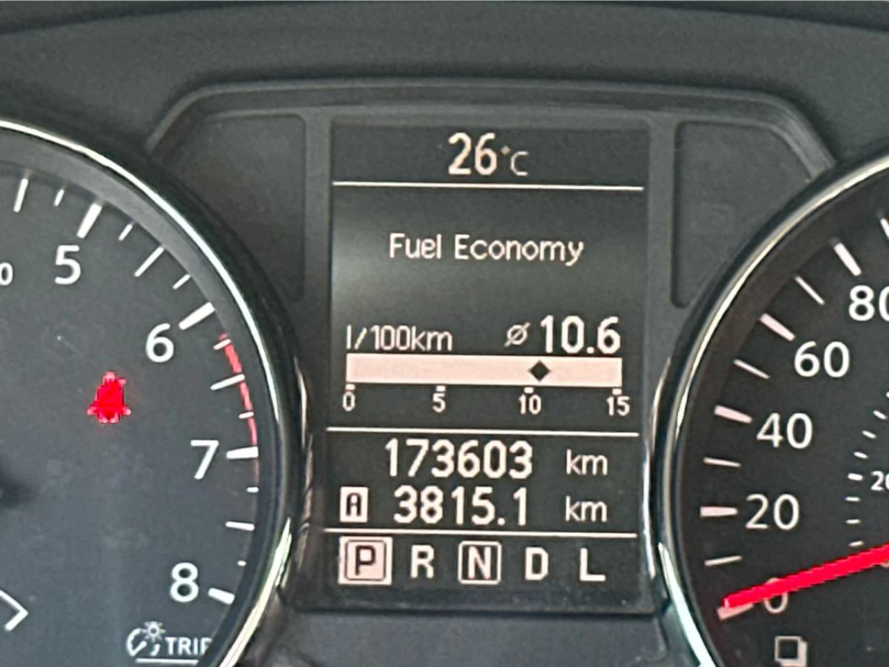 2011 Nissan Rogue FWD 4dr SV Image principale