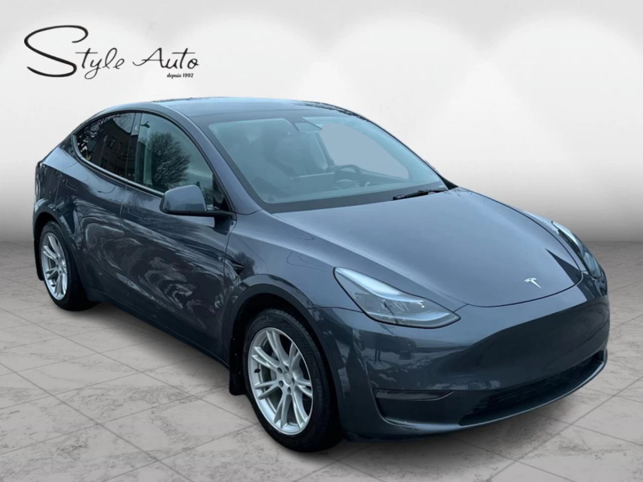 2023 Tesla Model Y RWD Image principale