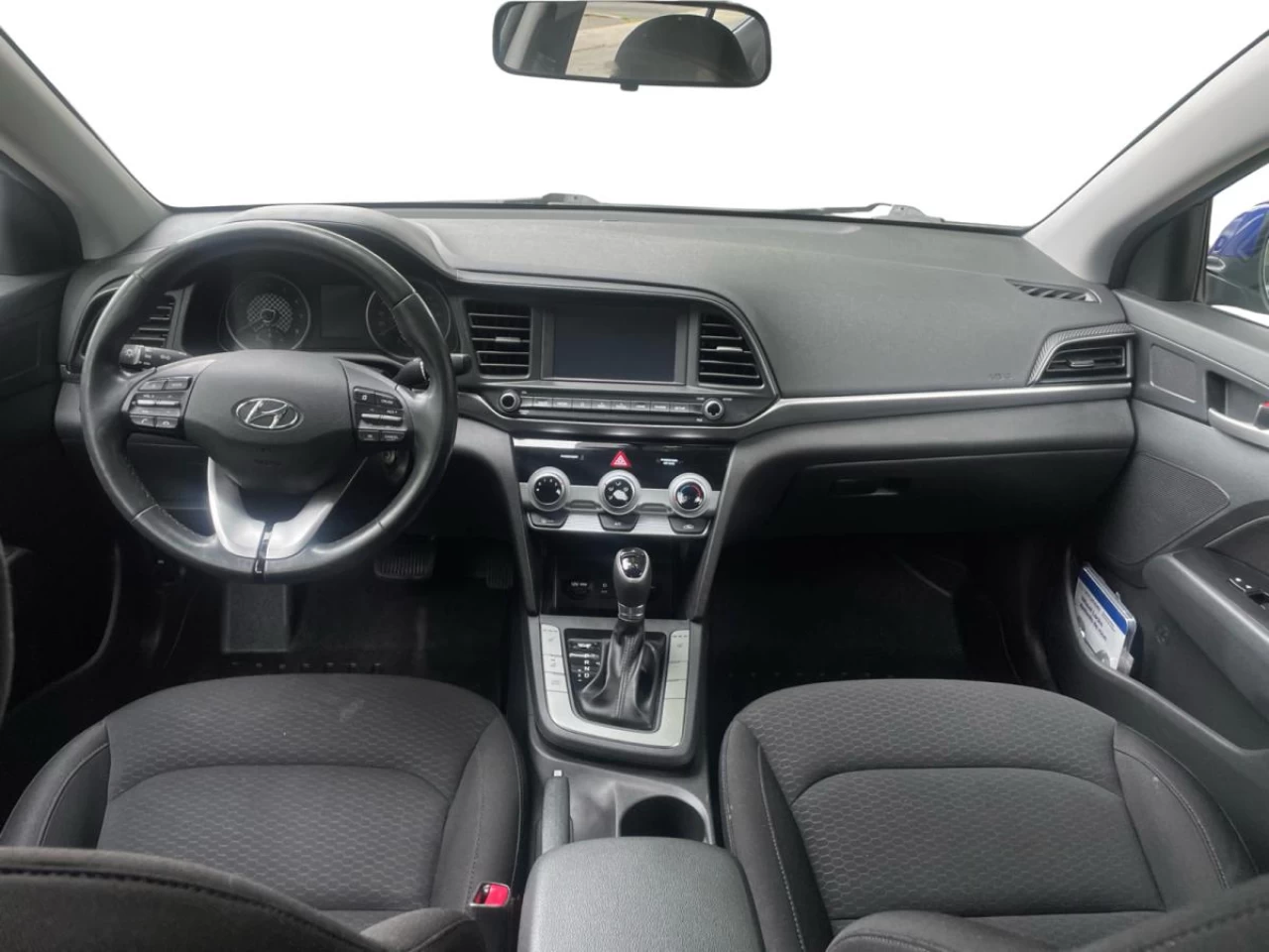 2020 Hyundai Elantra Preferred IVT Main Image