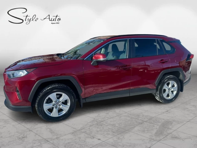 Toyota RAV4 XLE AWD 2021