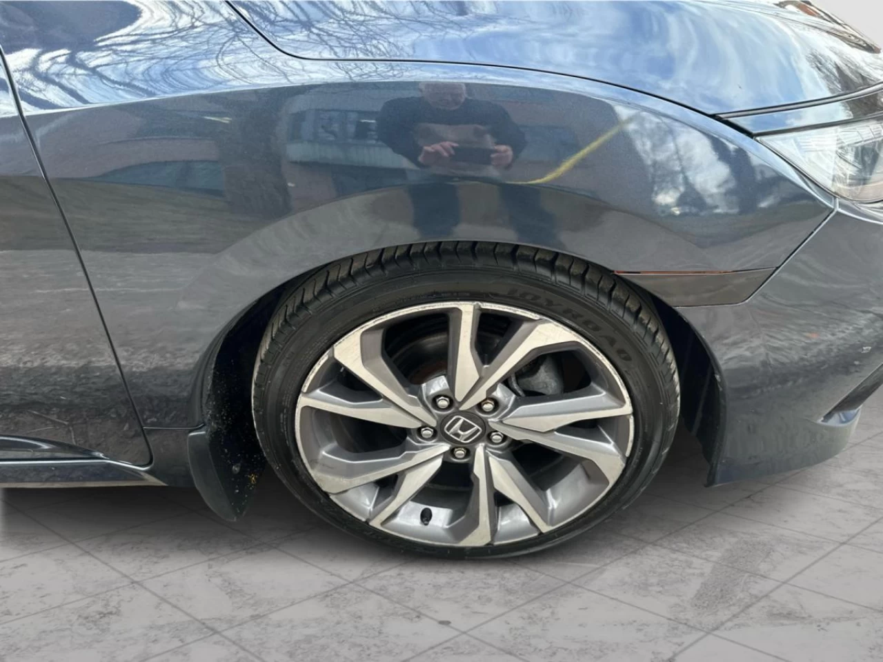 2019 Honda Civic Touring  Sedan Main Image