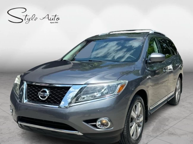 Nissan Pathfinder - 2015