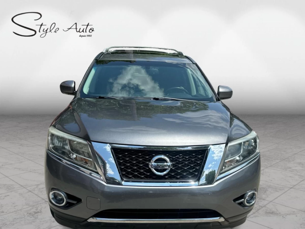 2015 Nissan Pathfinder AWD 7 pass Main Image