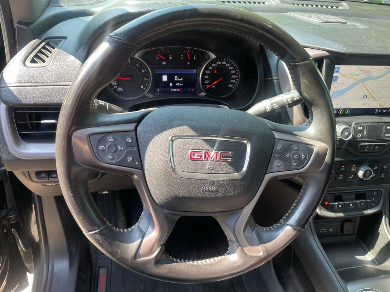 2022 GMC Terrain AWD AT4 Image principale