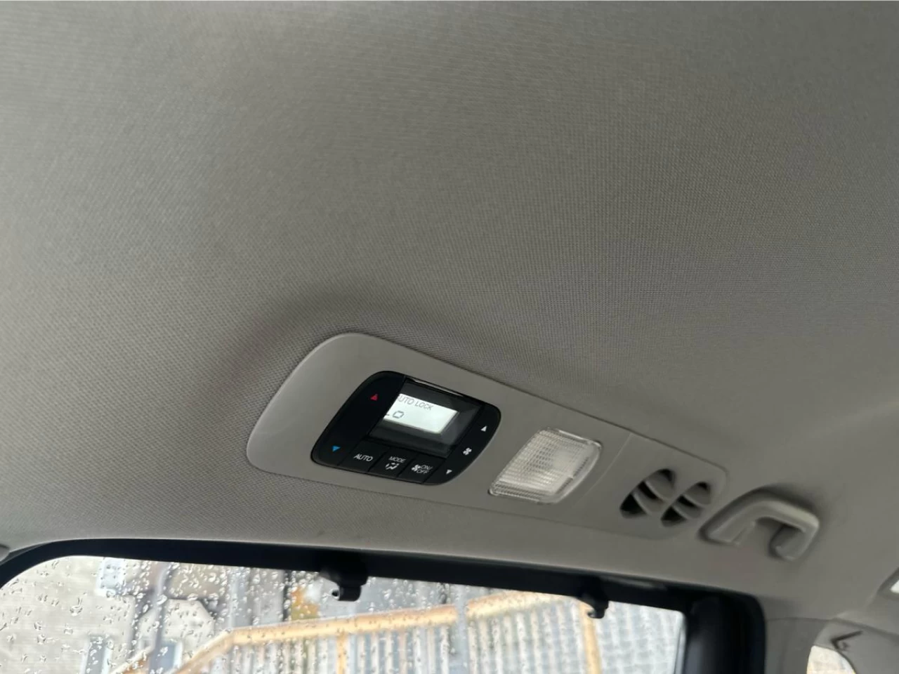 2017 Honda Odyssey EX-L  8 passengers with Rear Entertainment System Main Image