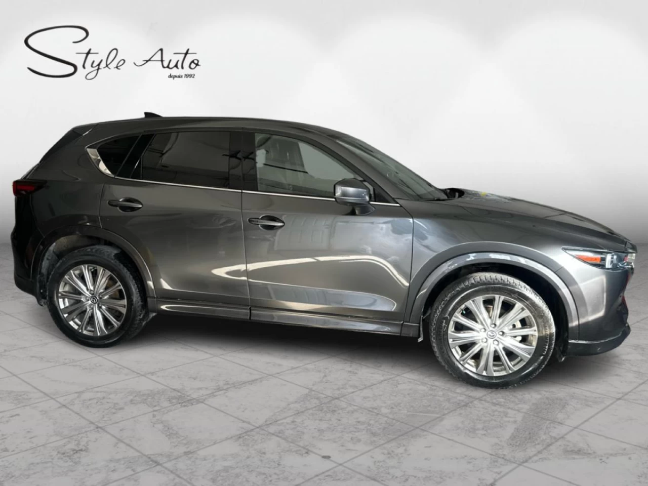 2022 Mazda CX-5 Signature AWD Image principale