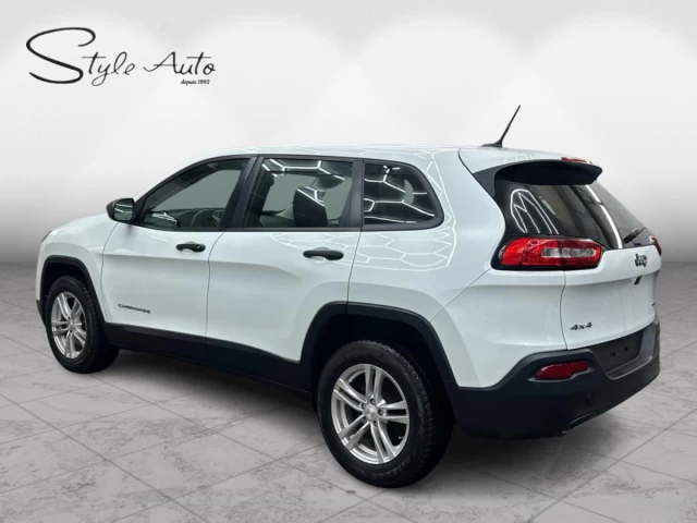 Jeep Cherokee 4WD  Sport 2016