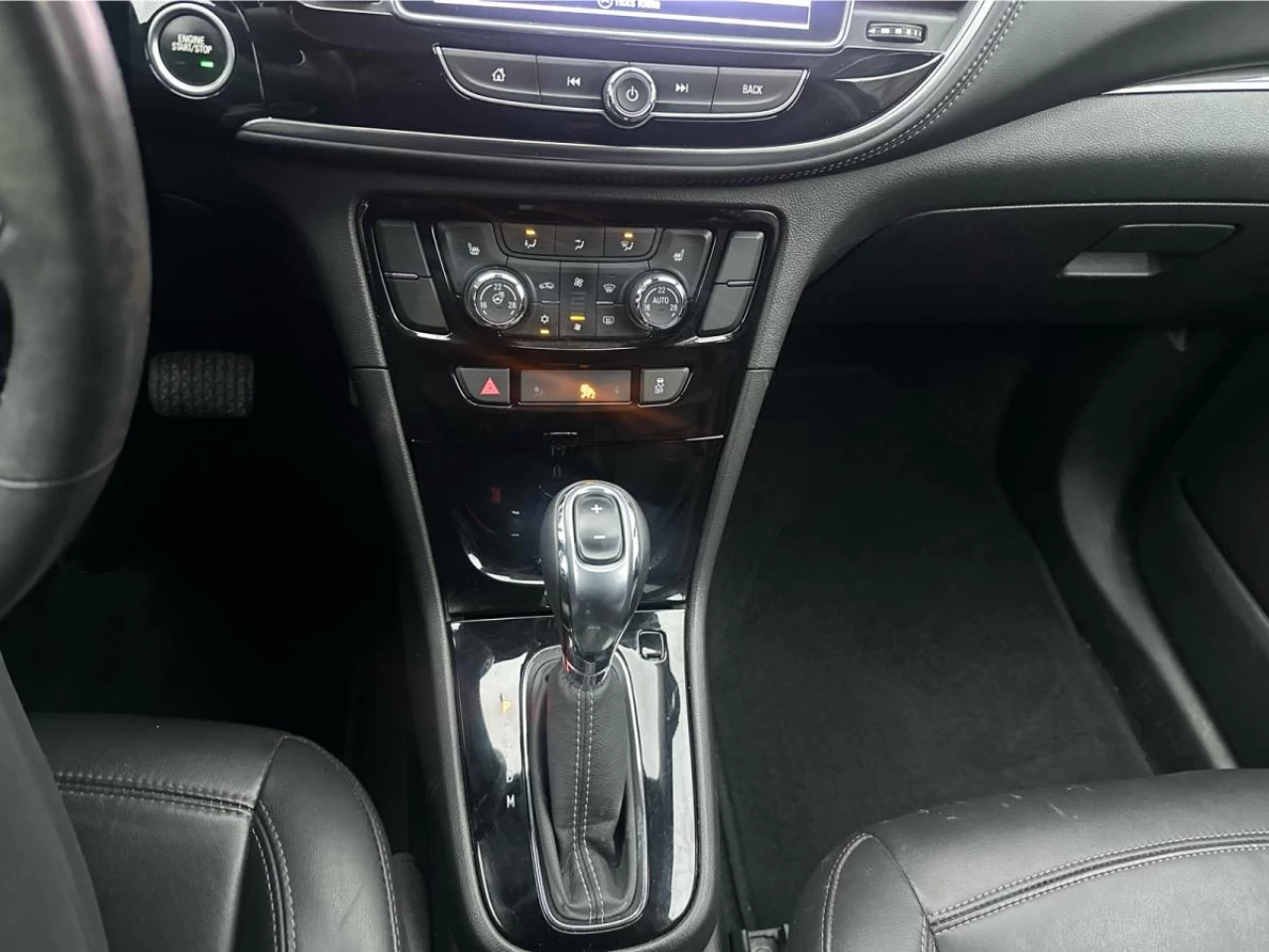 2017 Buick Encore Essence AWD Image principale