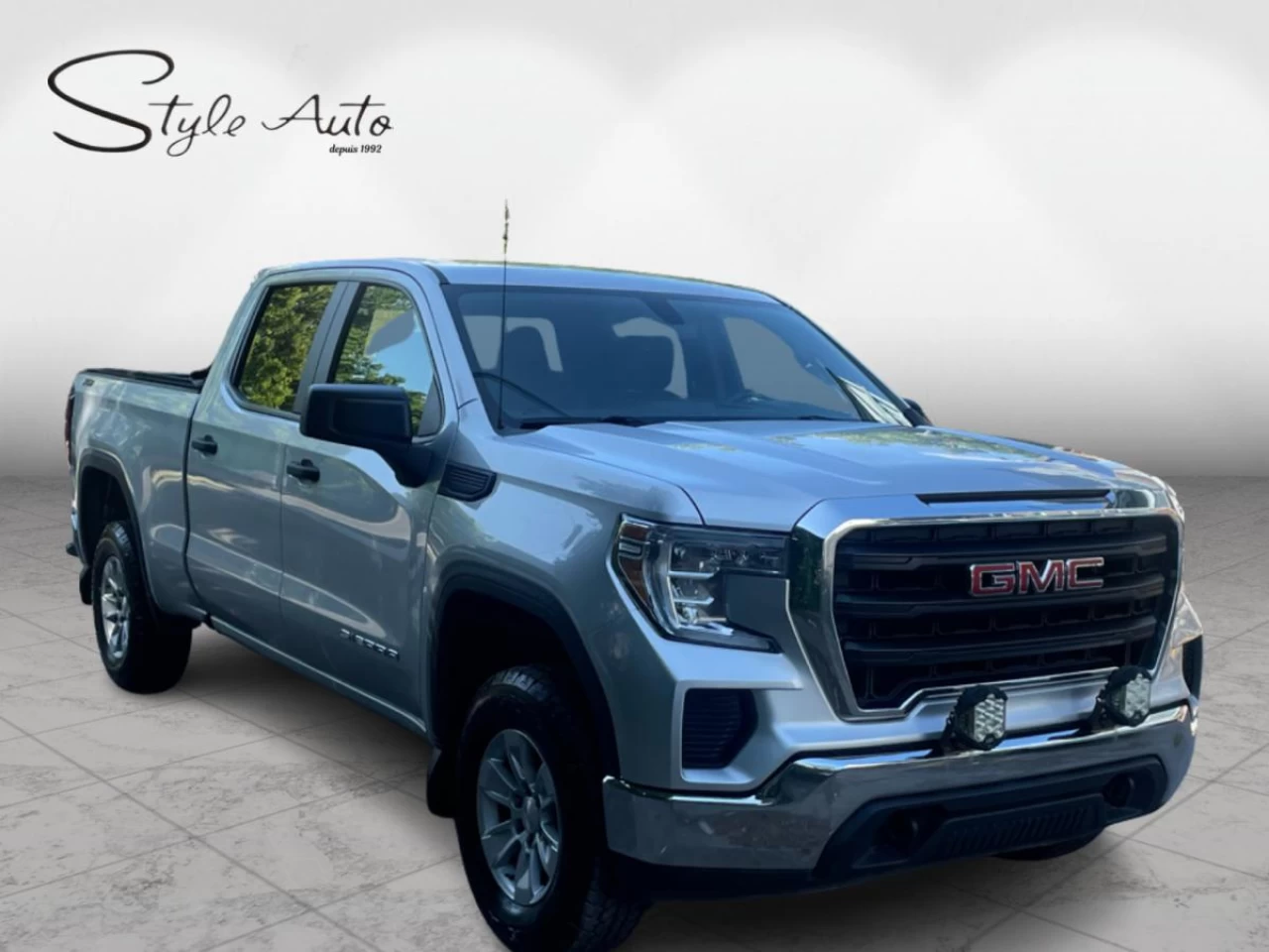 2021 GMC Sierra 1500 Crew Cab Short Box 4-Wheel Drive Image principale