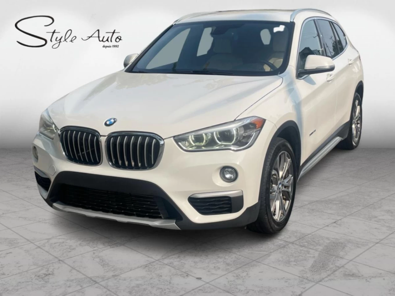 2017 BMW X1 AWD SAV Main Image