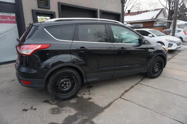 Ford Escape Titanium Fully Loaded Leathers Pano sun Roof Cam 2014